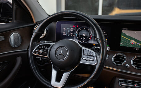 Mercedes-Benz E-Класс, 2019 год, 3 320 000 рублей, 17 фотография
