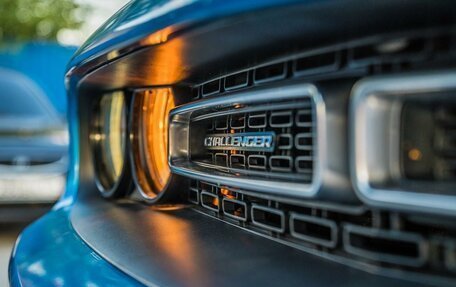 Dodge Challenger III рестайлинг 2, 2016 год, 2 800 000 рублей, 4 фотография