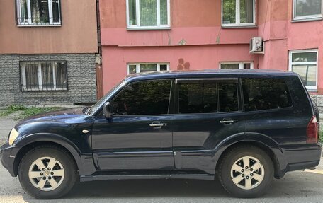 Mitsubishi Pajero III рестайлинг, 2003 год, 555 000 рублей, 2 фотография