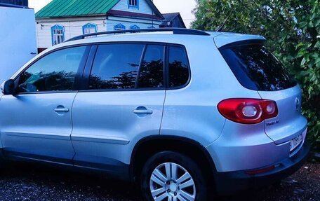 Volkswagen Tiguan I, 2010 год, 1 250 000 рублей, 2 фотография