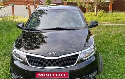 KIA Rio III рестайлинг, 2017 год, 900 000 рублей, 1 фотография