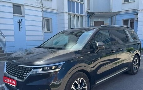 KIA Carnival, 2022 год, 3 000 000 рублей, 1 фотография
