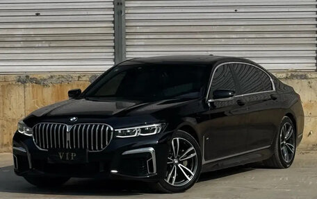 BMW 7 серия, 2021 год, 4 360 000 рублей, 2 фотография