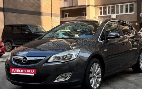 Opel Astra J, 2012 год, 1 080 000 рублей, 4 фотография