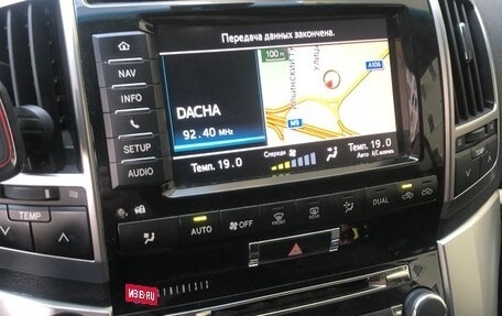 Toyota Land Cruiser 200, 2013 год, 3 800 000 рублей, 2 фотография