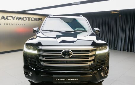 Toyota Land Cruiser, 2024 год, 26 000 000 рублей, 2 фотография