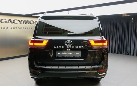 Toyota Land Cruiser, 2024 год, 26 000 000 рублей, 4 фотография