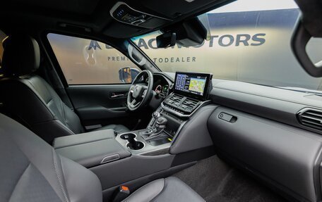 Toyota Land Cruiser, 2024 год, 26 000 000 рублей, 27 фотография