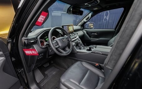 Toyota Land Cruiser, 2024 год, 26 000 000 рублей, 15 фотография
