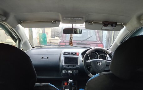 Honda Fit III, 2002 год, 270 000 рублей, 4 фотография