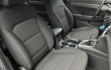 Hyundai Elantra VI рестайлинг, 2019 год, 1 650 000 рублей, 23 фотография