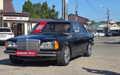 Mercedes-Benz W123, 1976 год, 600 000 рублей, 5 фотография