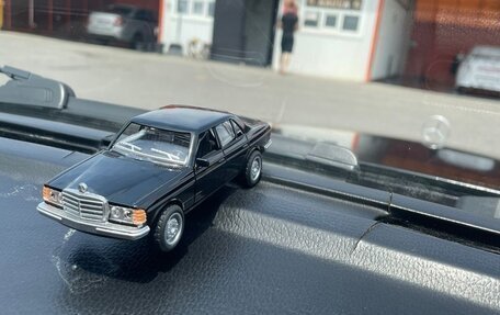 Mercedes-Benz W123, 1976 год, 600 000 рублей, 14 фотография