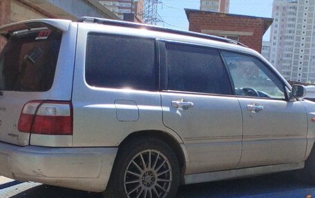 Subaru Forester, 1999 год, 300 000 рублей, 2 фотография