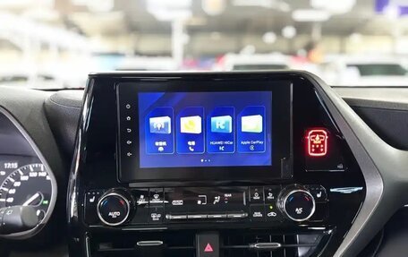 Toyota Highlander, 2022 год, 3 401 327 рублей, 9 фотография