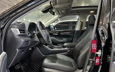 Toyota Highlander, 2022 год, 3 401 327 рублей, 6 фотография
