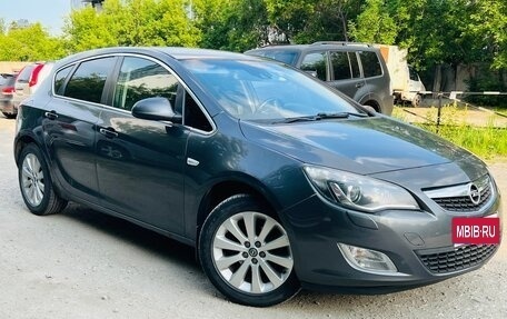 Opel Astra J, 2011 год, 439 000 рублей, 1 фотография