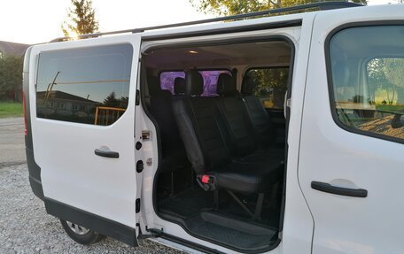 Opel Vivaro B, 2016 год, 1 840 000 рублей, 11 фотография
