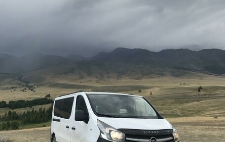 Opel Vivaro B, 2016 год, 1 840 000 рублей, 22 фотография
