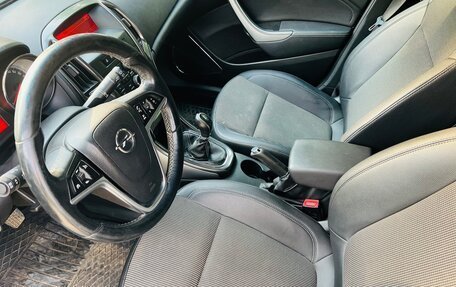 Opel Astra J, 2011 год, 439 000 рублей, 2 фотография