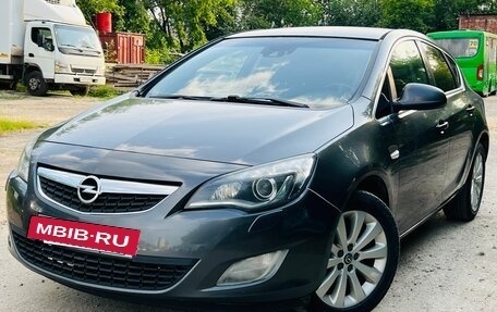 Opel Astra J, 2011 год, 439 000 рублей, 3 фотография