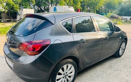 Opel Astra J, 2011 год, 439 000 рублей, 13 фотография