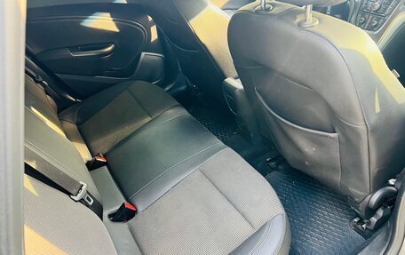 Opel Astra J, 2011 год, 439 000 рублей, 23 фотография