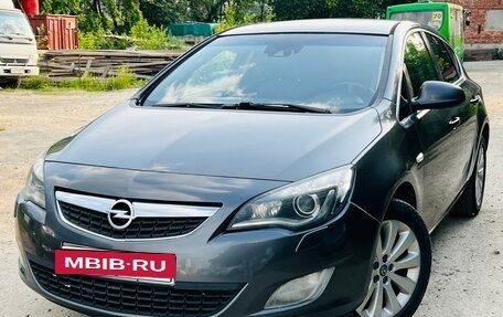 Opel Astra J, 2011 год, 439 000 рублей, 26 фотография