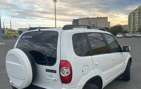 Chevrolet Niva I рестайлинг, 2013 год, 580 000 рублей, 3 фотография