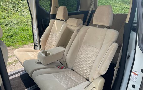 Toyota Alphard III, 2017 год, 3 250 000 рублей, 5 фотография