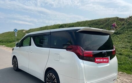 Toyota Alphard III, 2017 год, 3 250 000 рублей, 3 фотография