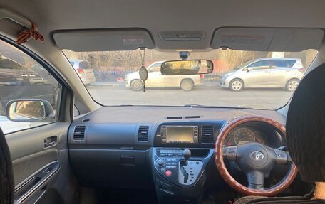 Toyota Wish II, 2003 год, 650 000 рублей, 9 фотография