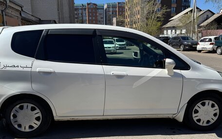 Honda Fit III, 2005 год, 450 000 рублей, 8 фотография