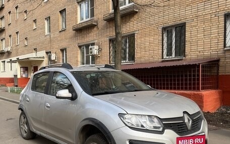 Renault Sandero II рестайлинг, 2015 год, 500 000 рублей, 2 фотография