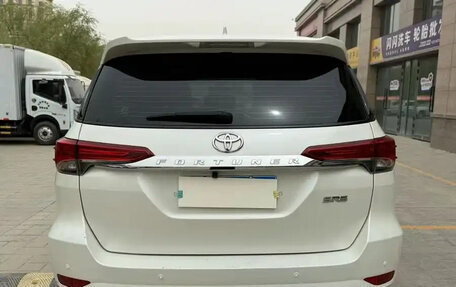 Toyota Fortuner II, 2020 год, 2 400 000 рублей, 8 фотография