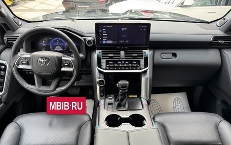 Toyota Land Cruiser, 2025 год, 13 100 000 рублей, 19 фотография
