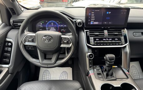 Toyota Land Cruiser, 2025 год, 13 100 000 рублей, 28 фотография