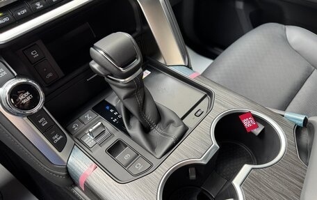Toyota Land Cruiser, 2025 год, 13 100 000 рублей, 31 фотография