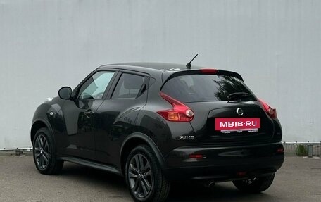 Nissan Juke II, 2011 год, 900 000 рублей, 7 фотография
