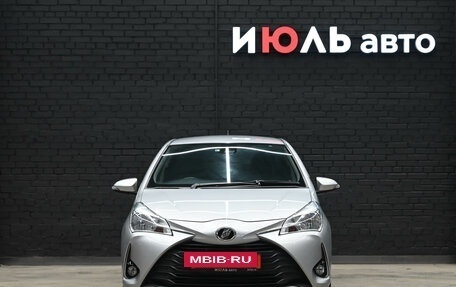 Toyota Vitz, 2019 год, 1 100 000 рублей, 2 фотография