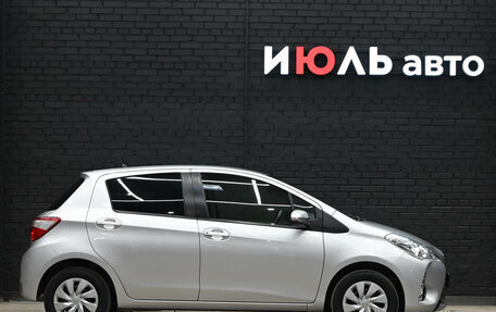 Toyota Vitz, 2019 год, 1 100 000 рублей, 10 фотография