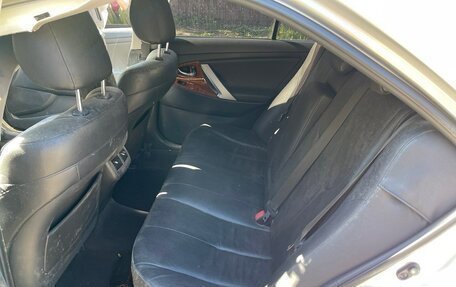 Toyota Camry, 2010 год, 305 000 рублей, 7 фотография