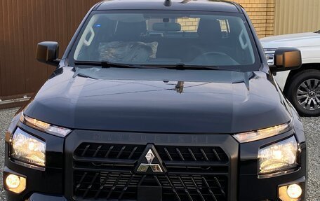 Mitsubishi L200, 2024 год, 4 349 999 рублей, 2 фотография