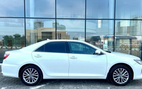 Toyota Camry, 2017 год, 2 349 000 рублей, 4 фотография