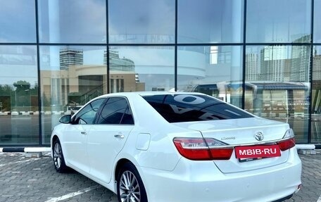 Toyota Camry, 2017 год, 2 349 000 рублей, 7 фотография