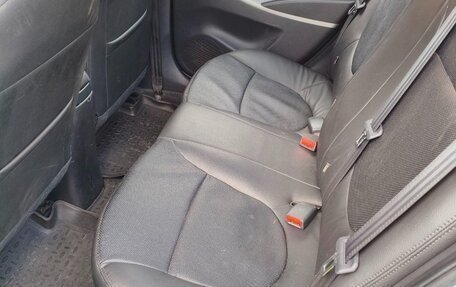Hyundai Solaris II рестайлинг, 2011 год, 890 000 рублей, 11 фотография
