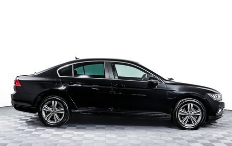 Volkswagen Passat B8 рестайлинг, 2021 год, 2 577 000 рублей, 4 фотография