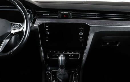 Volkswagen Passat B8 рестайлинг, 2021 год, 2 577 000 рублей, 14 фотография