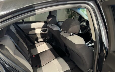 Chevrolet Cruze II, 2013 год, 990 000 рублей, 10 фотография