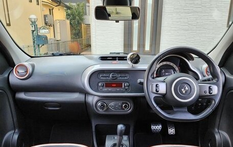 Renault Twingo III, 2022 год, 1 200 000 рублей, 7 фотография